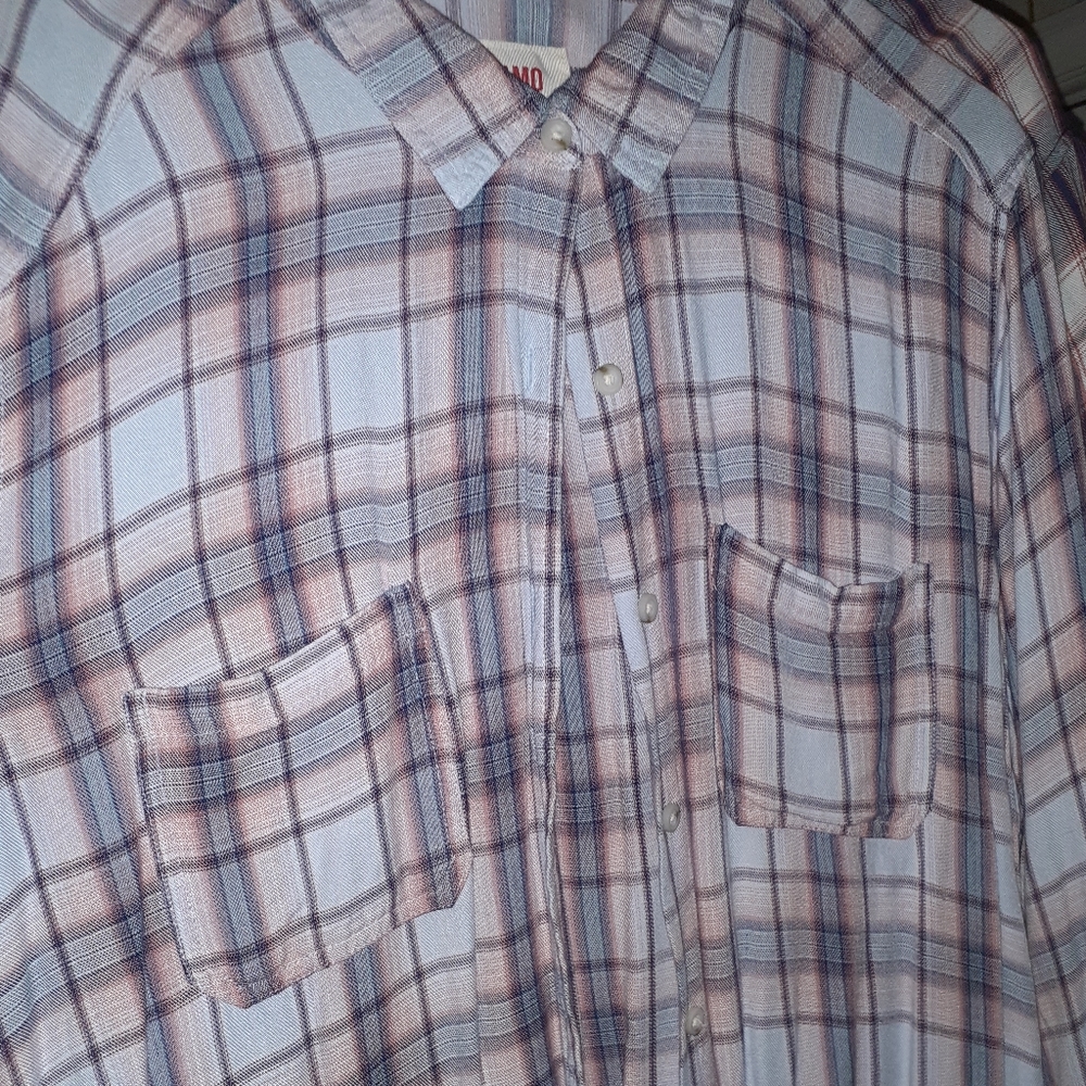 2 Mossimo Light Weight Button Down Shirts - image 4